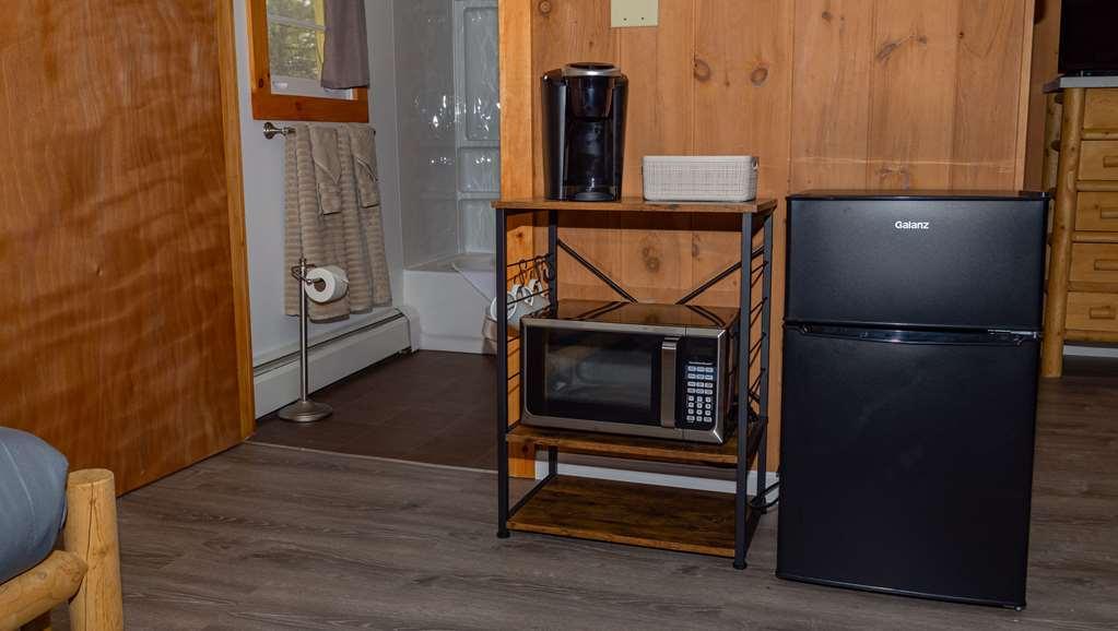 North Creek Lodge At Gore Mountain Bakers Mills Room photo